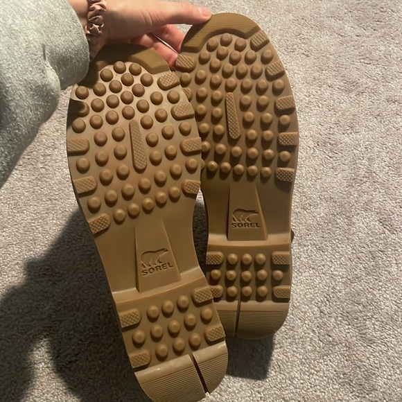 Sorel Hi-Line Chelsea boot - Picture 5 of 6